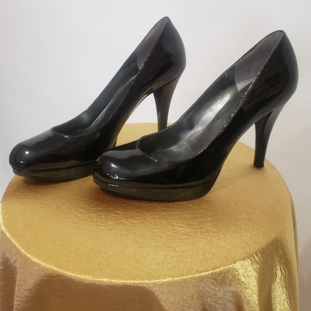 Marc Fisher Black Pump Heel Shoes